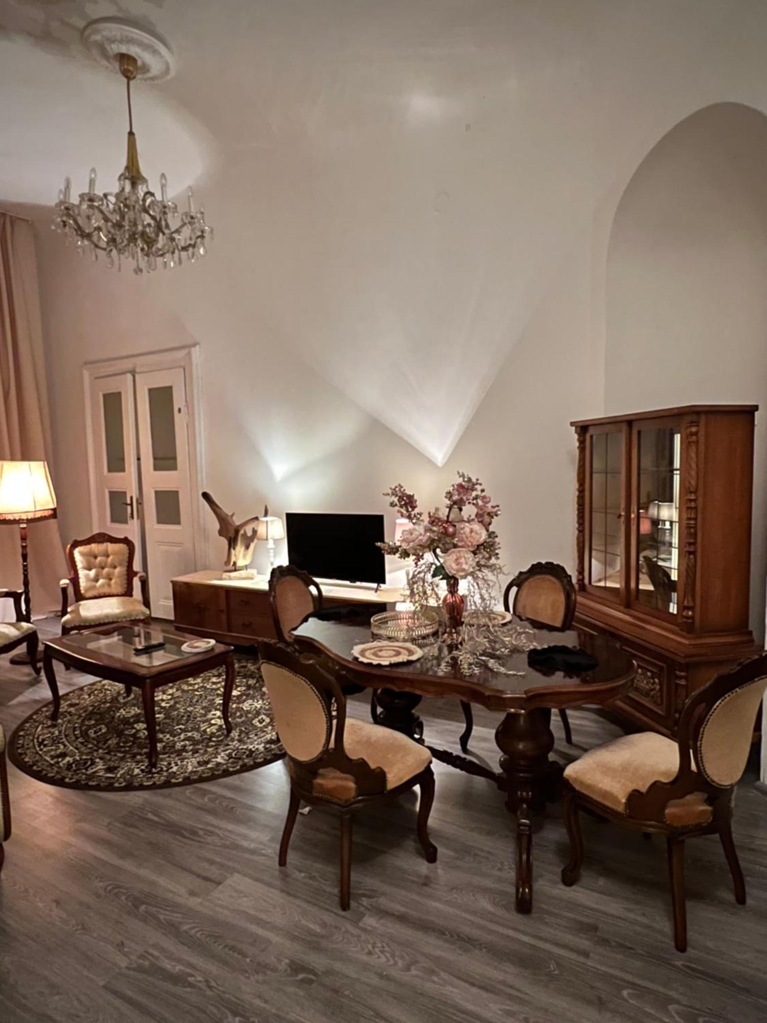 דירות Csaky Palace Bratislava 1 מראה חיצוני תמונה