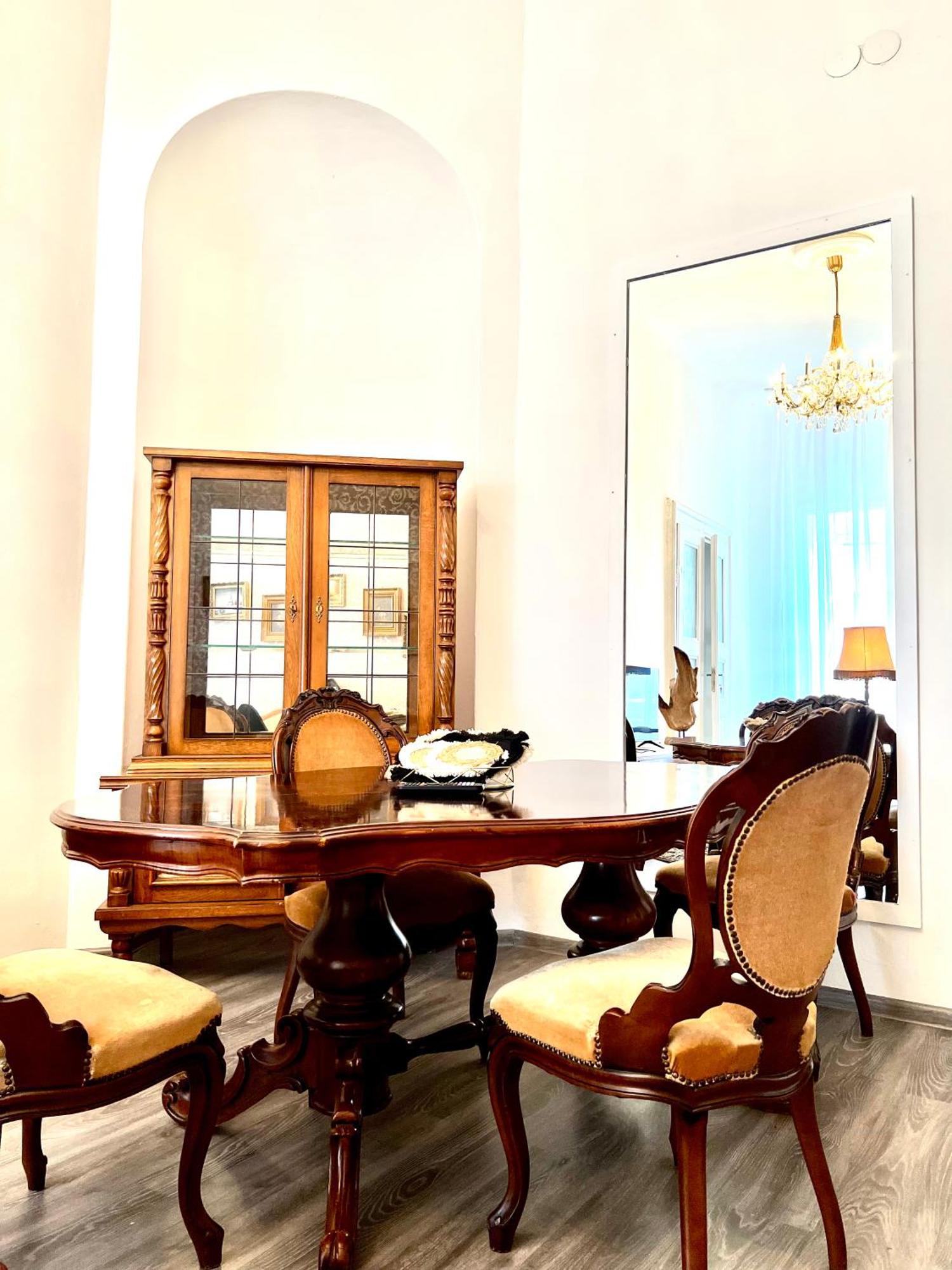 דירות Csaky Palace Bratislava 1 מראה חיצוני תמונה